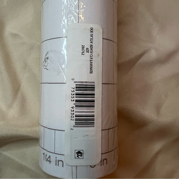 Duck Brand EasyLiner Clear Adhesive Shelf Liner - Picture 2 of 8